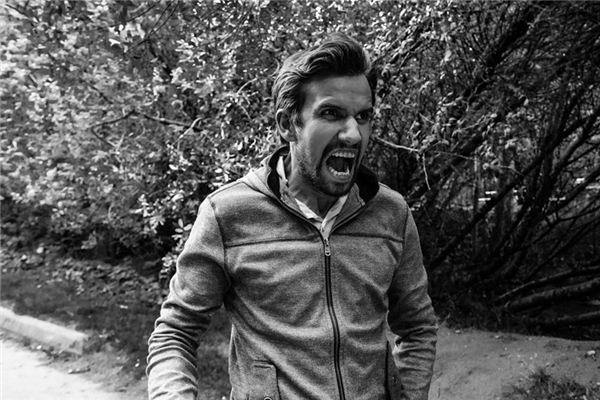 梦见发怒是什么意思 梦见发怒是什么意思