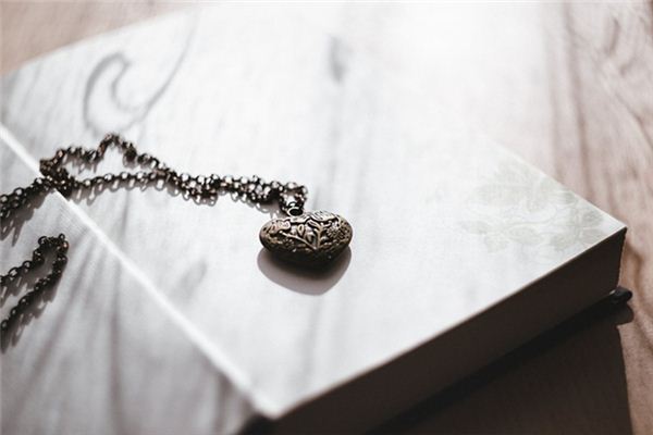 梦见项链是什么意思 梦见项链是什么意思