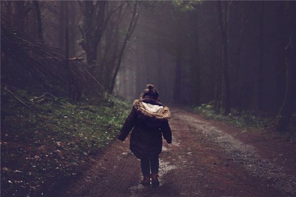 梦见走路是什么意思 梦见走路是什么意思