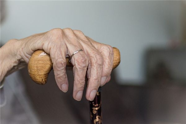 梦见蛇杖是什么意思 梦见蛇杖是什么意思